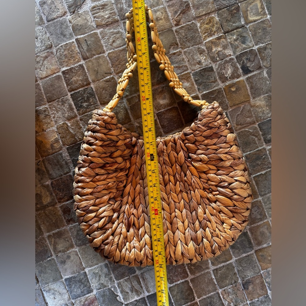 Handcrafted Tan Woven Bag - Picture 6 of 7